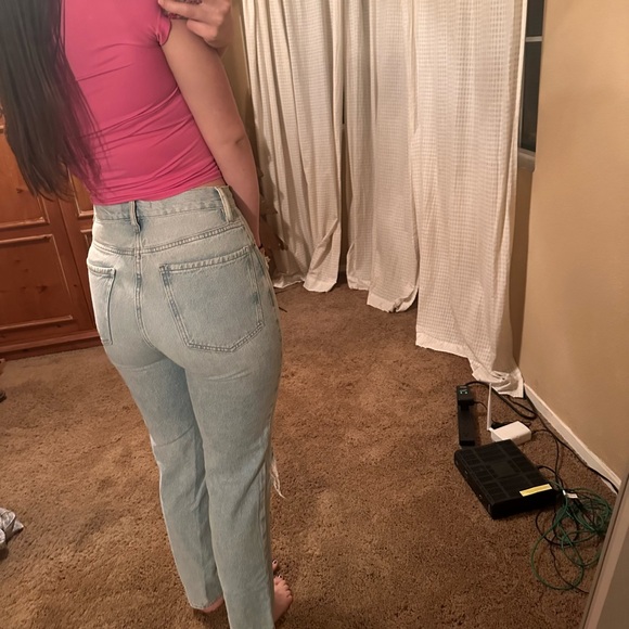 Pink Top and Light Blue Ripped Jeans - Picture 2 of 7